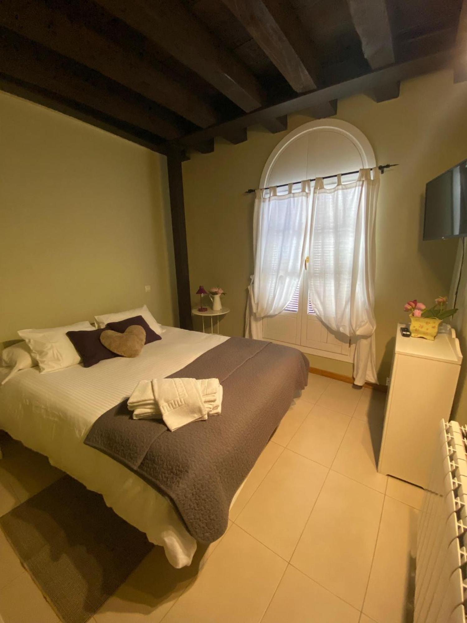 Refitoleria Apartamentos Сеговия Екстериор снимка