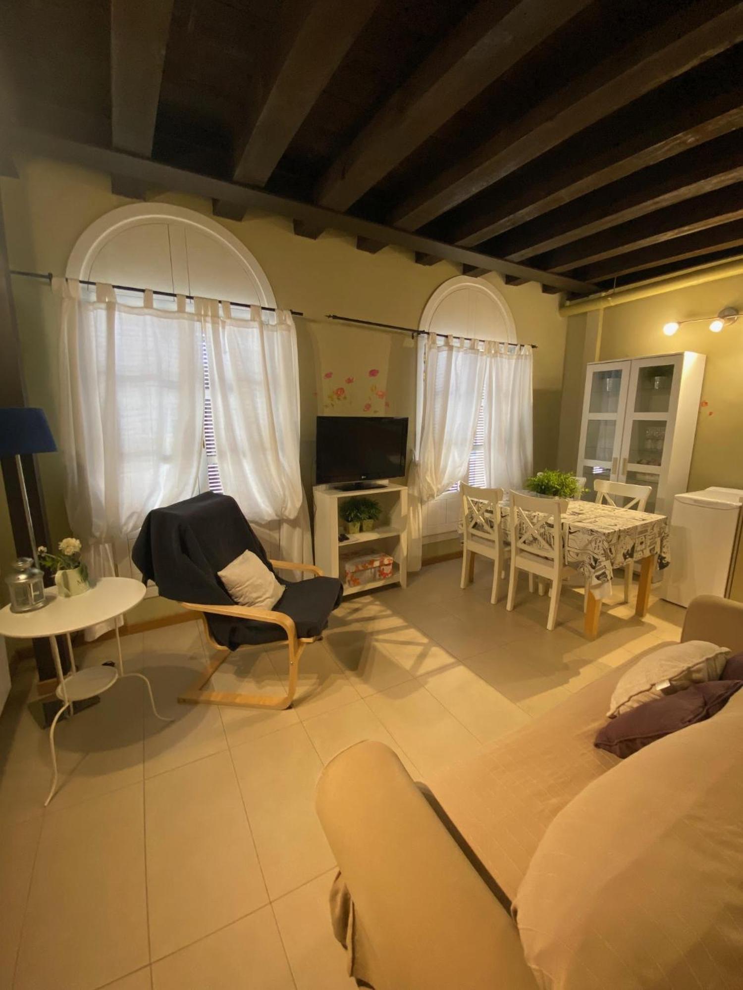 Refitoleria Apartamentos Сеговия Екстериор снимка